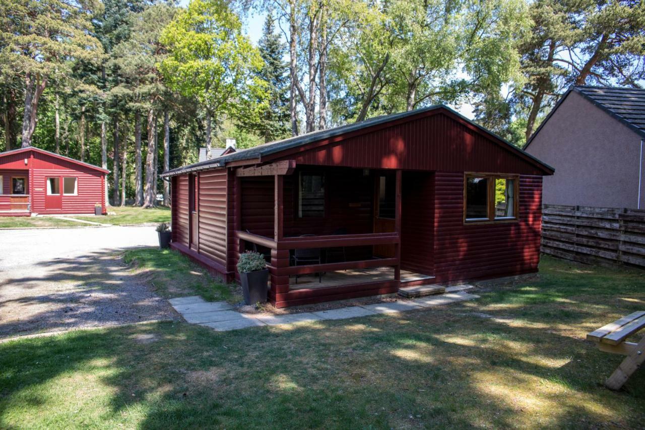 Invercauld Lodges Ballater Exterior photo