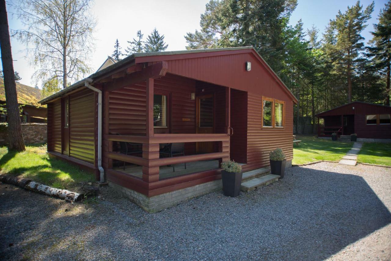 Invercauld Lodges Ballater Exterior photo