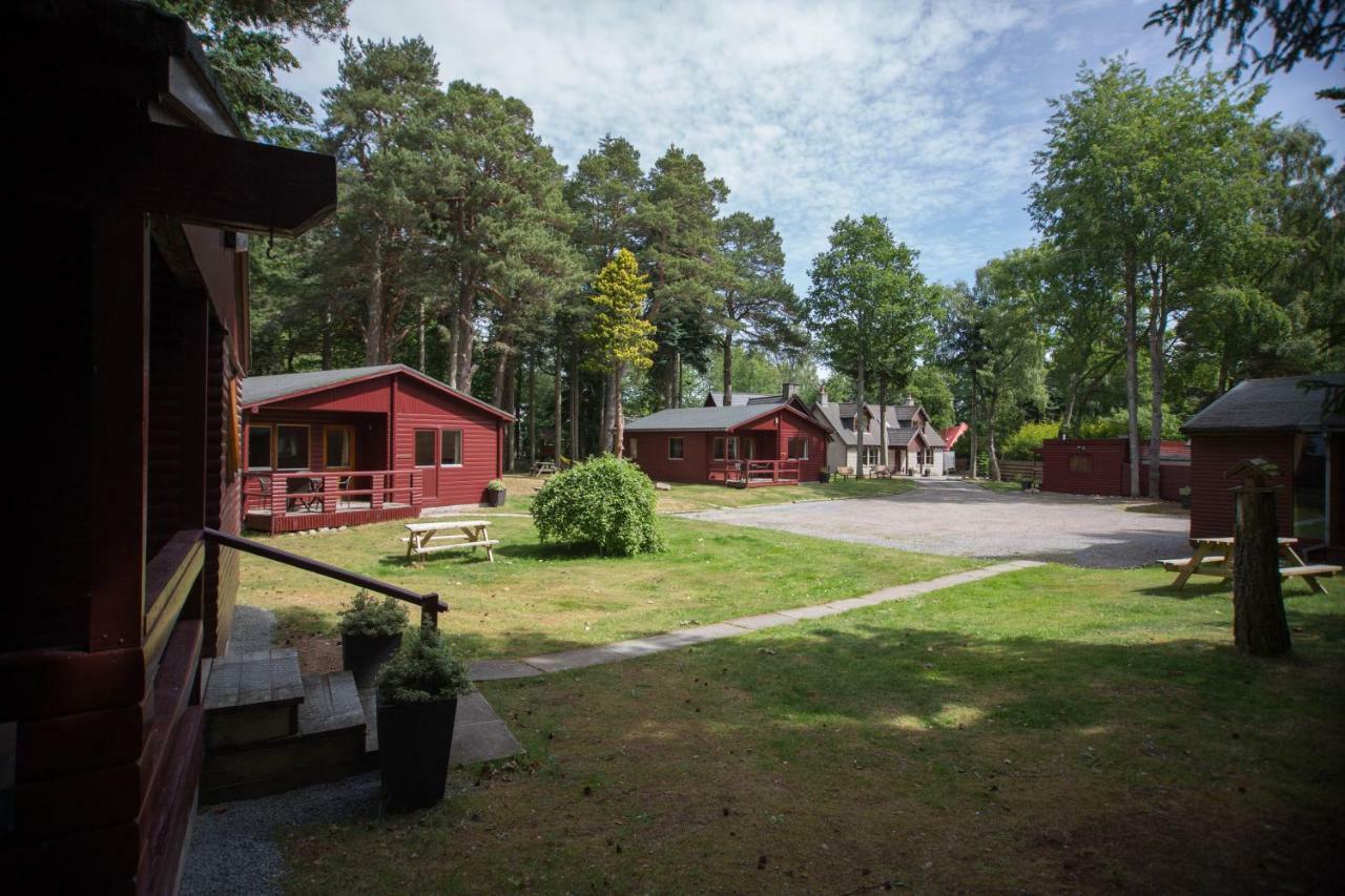 Invercauld Lodges Ballater Exterior photo